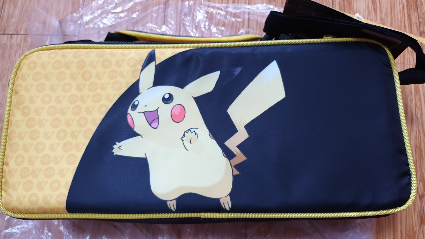 ULTRA PRO Pokemon Pikachu Deluxe Gaming Trove